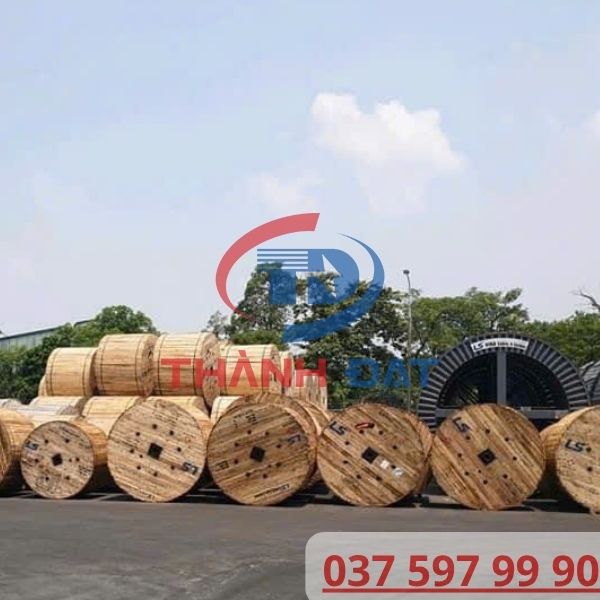 Giao hàng cáp hạ thế LS VINA số lượng lớn