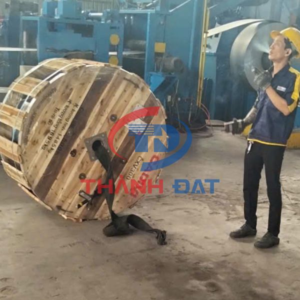 Giao hàng cáp CXV 300 CADIVI tại công trình Long An