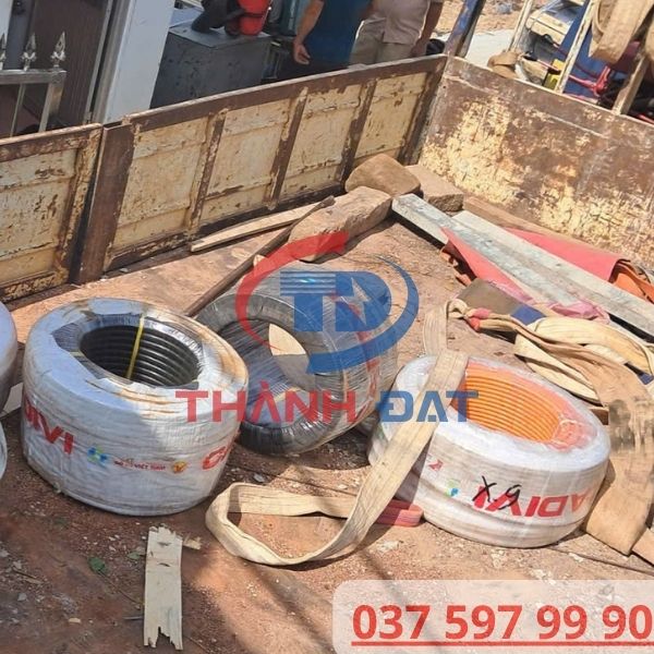 Giao Hàng Cáp CXV CADIVI Dự Án Điện Chiếu Sáng
