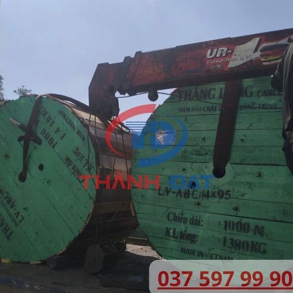 Thành Đạt Giao Lô Cáp LV-ABC 4x95 Thăng Long 400 Mét Dự Án Long An