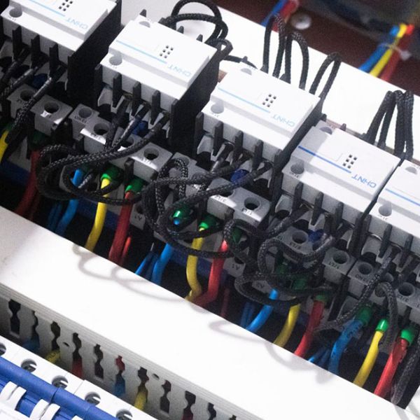 Kinh nghiệm lắp đặt và sử dụng contactor an toàn