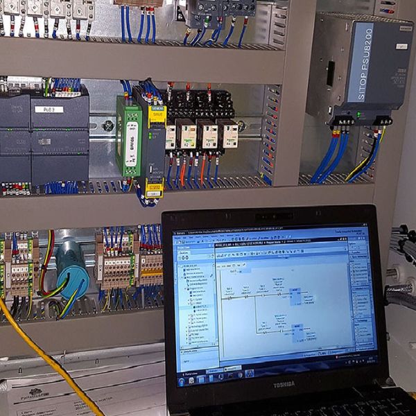 Tiêu chí lựa chọn PLC chuẩn chuyên gia